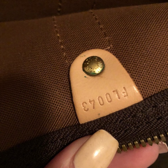 Louis vuttion duffle bag - Picture 8 of 8